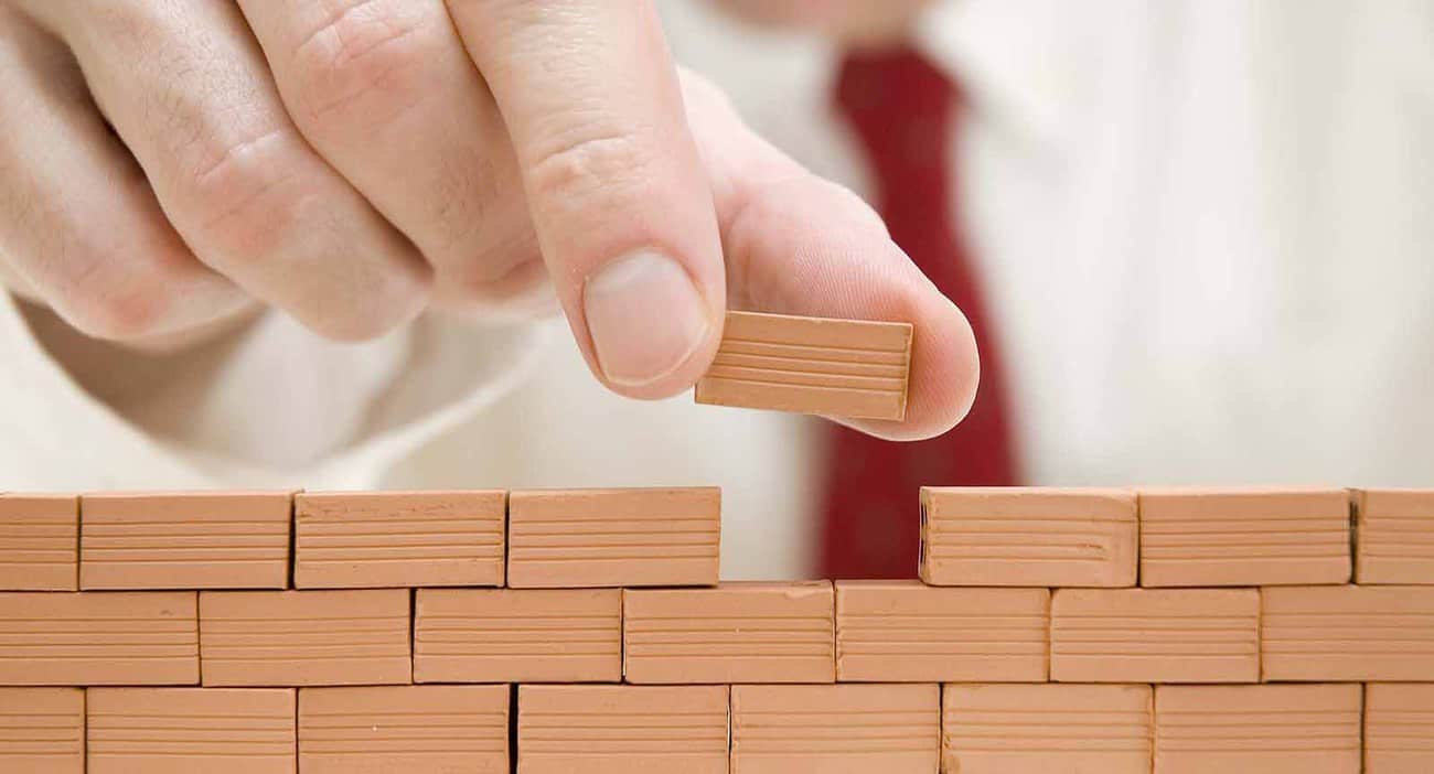 What Can a Party Wall Delay Actually Cost a Project West Bromwich East?